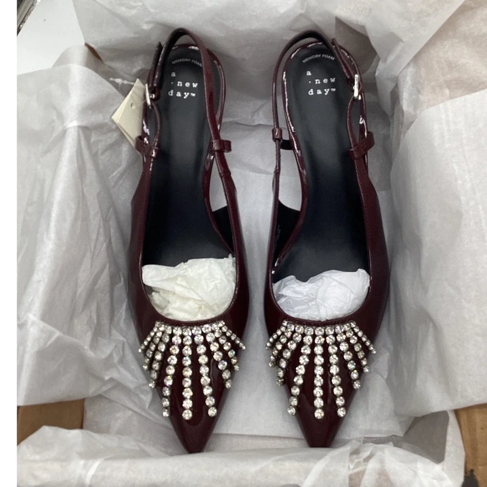 A New Day Womens Burgundy Patent Rhinestone‎ Slingback Kitten Heel Pumps Size 11